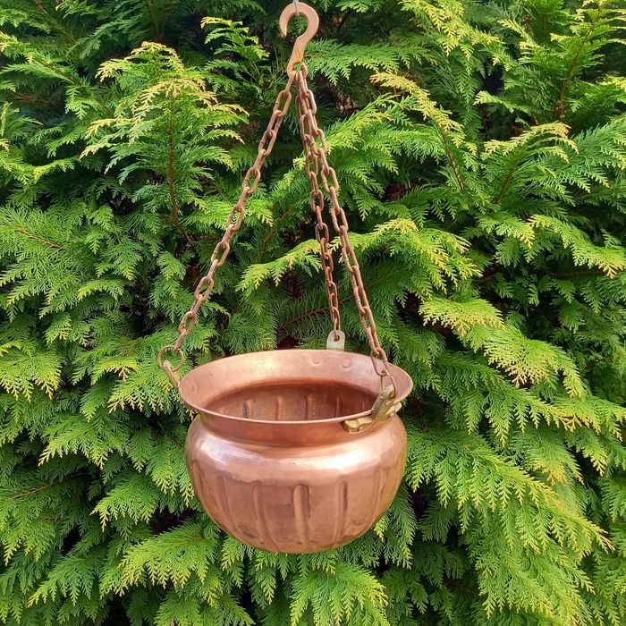 Duża miedziana osłonka doniczka do zawieszenia