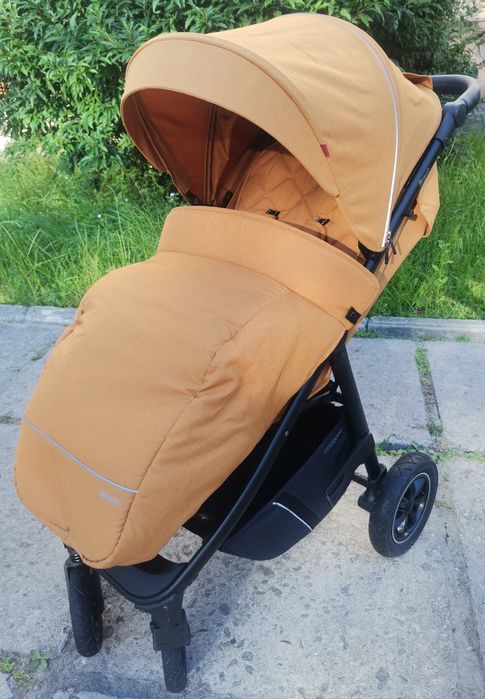 Коляска прогулянкова Carrello Bravo Air