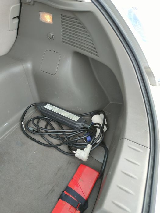 Nissan leaf 2012