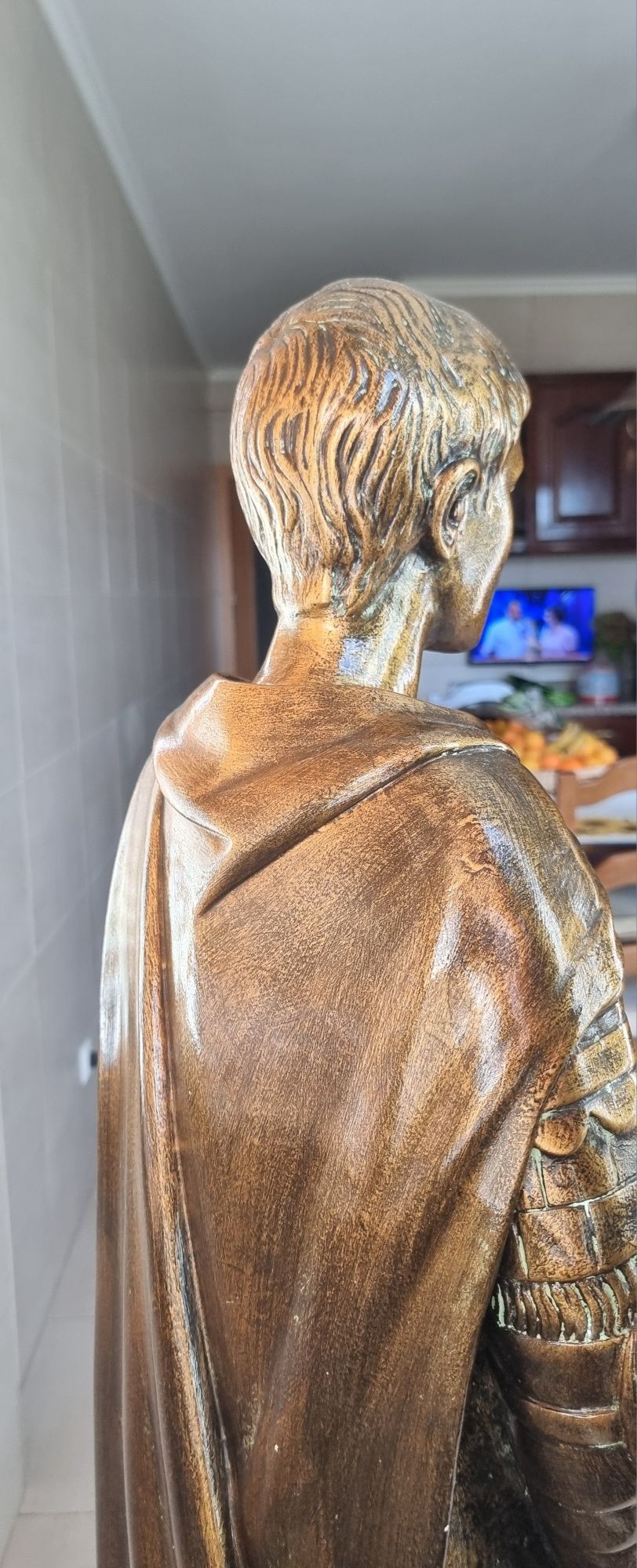 Estátua soldado com cepo (cor bronze)