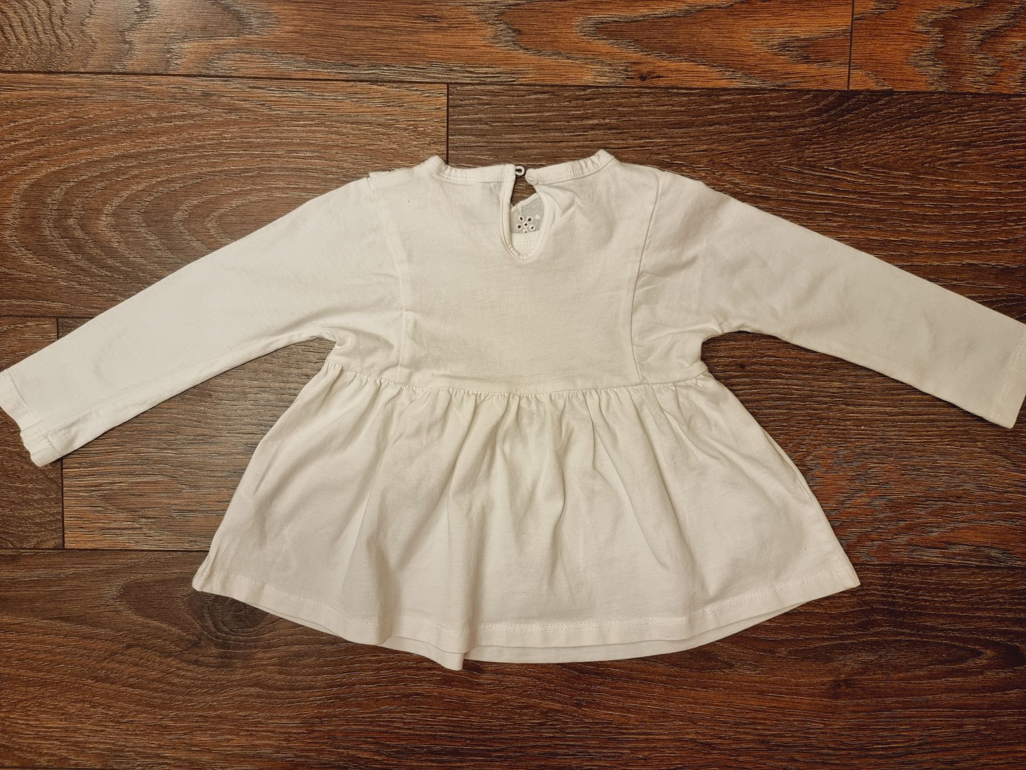 Biała sukienka tuniczka 74/80 pepco z kolnierzynkiem