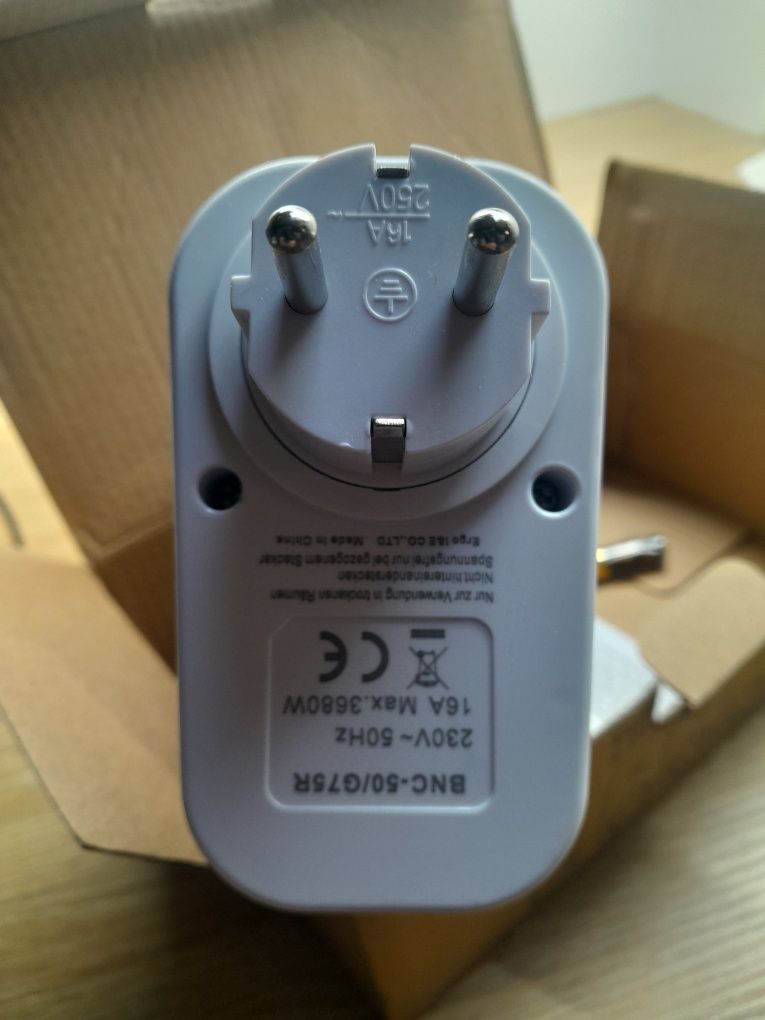 Hbn zestaw 4 gniazd radiowych z pilotem zdalnego sterowania 16a 3680w