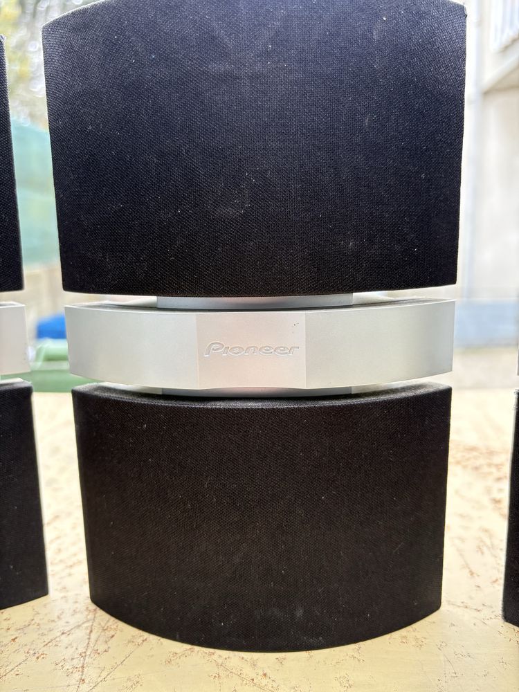 4 colunas de som Pioneer
