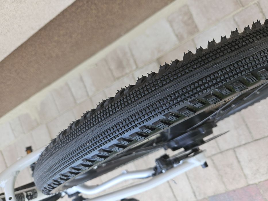 rower elektryczny Rockrider E-ST100 rozmiar M, koła 27,5 z gwarancją