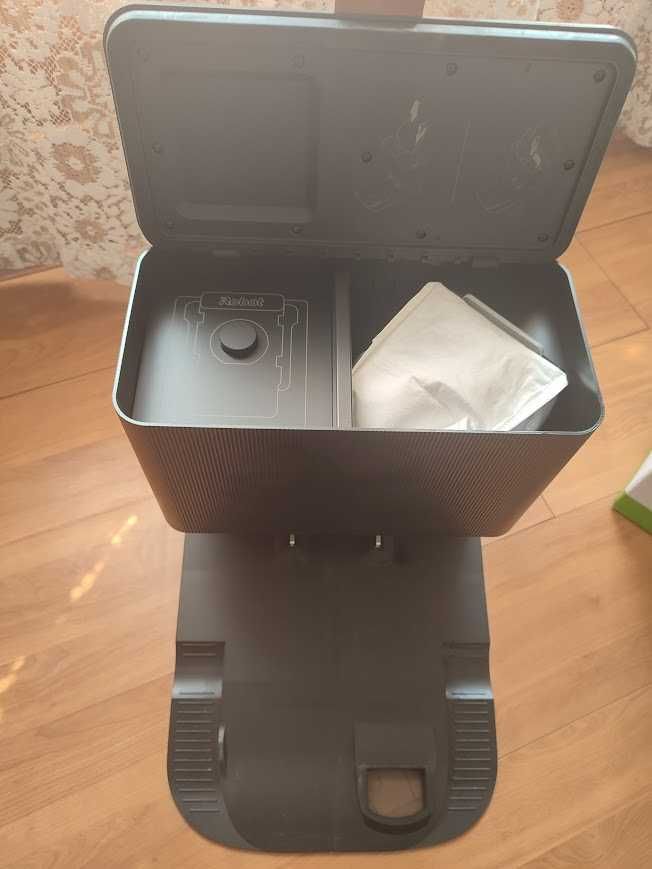 Robot aspirador IRoomba J7+ Combo (lava e aspira)
