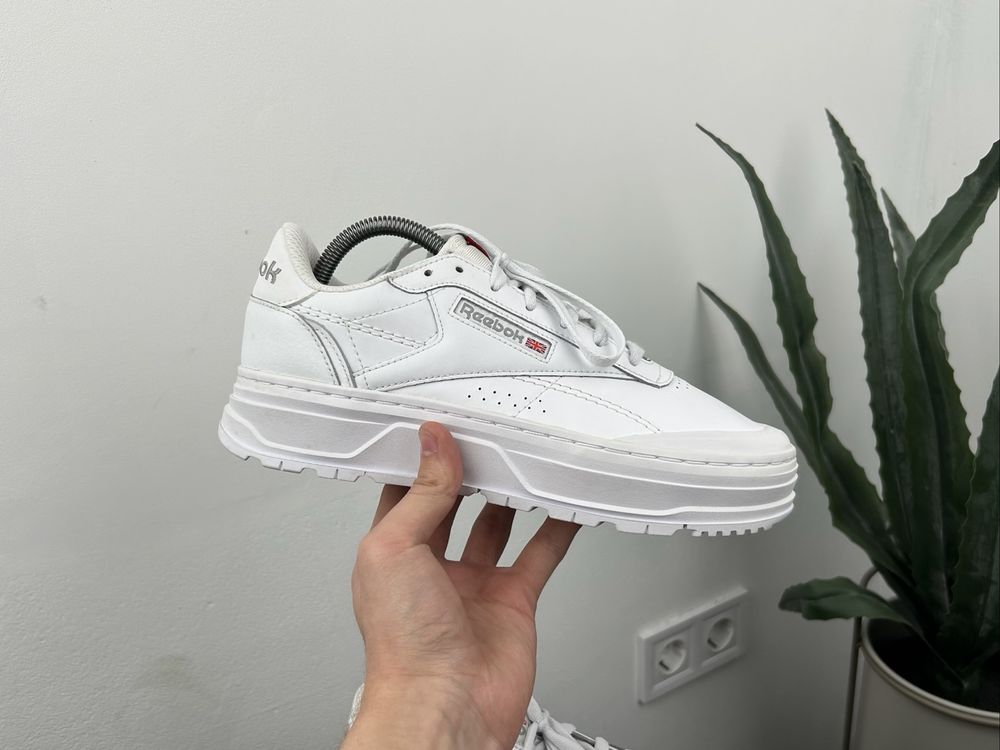 Оригінал! Кросівки шкіряні Reebok Club C Extra 40 розмір 02961