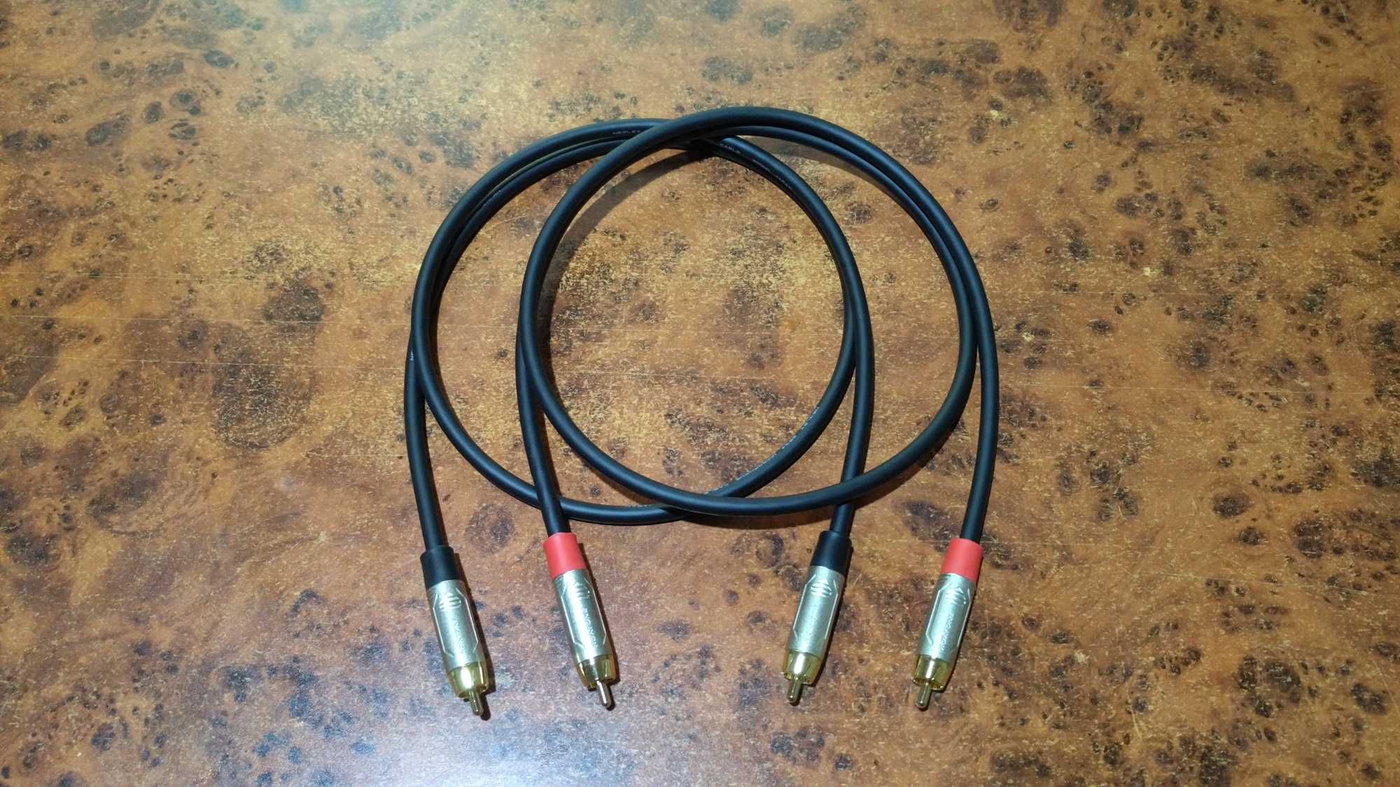 Hi-Fi межблочный кабель MOGAMI W2534 2RCA/2RCA ROXTONE направленный