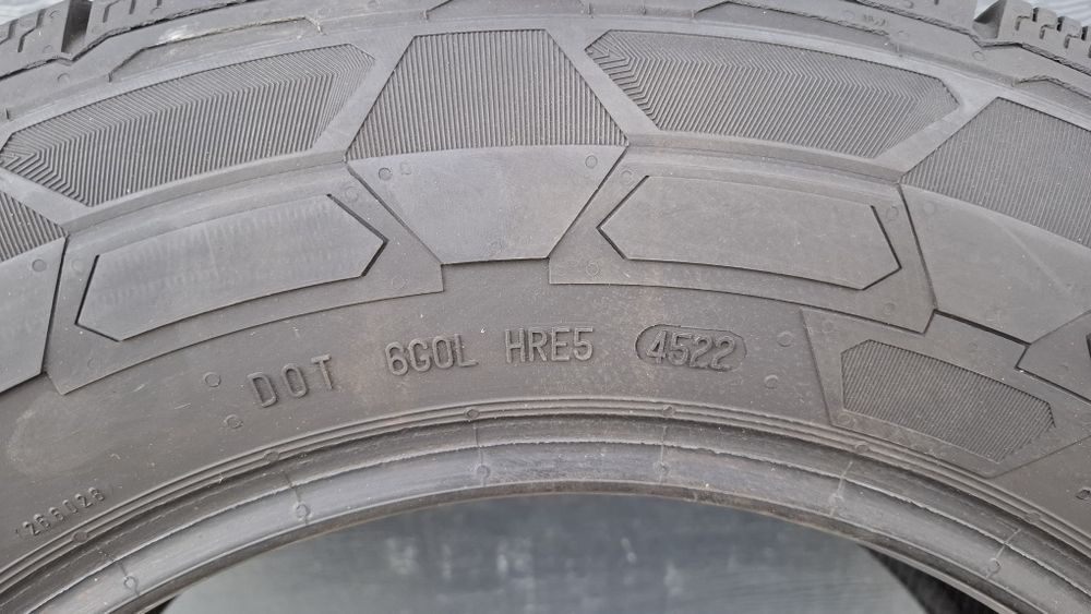 Continental 215/65 R16 C VanContact Winter 9 mm