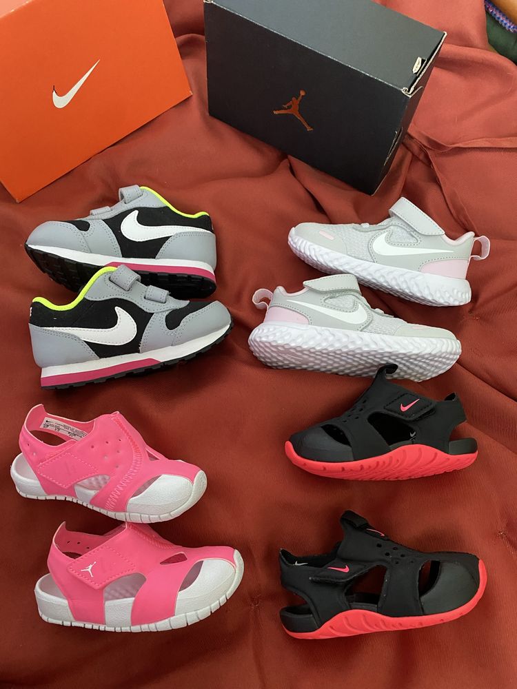 Calcado menina Nike Sandalias bebe 21, tenis menina 23