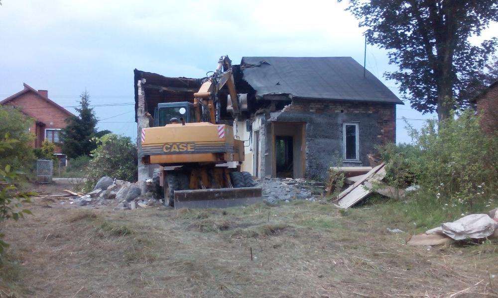 WYBURZENIA rozbiórki budynków dom obora demontaże prace rozbiórkowe