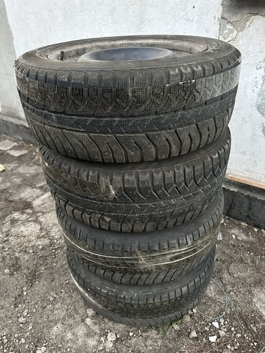 Зимняя резина с дисками 205/55/16 цена за комплект