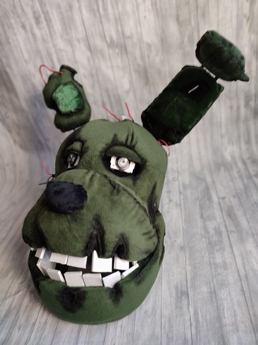 Косплей. Голова аніматроніка Спрингтрап