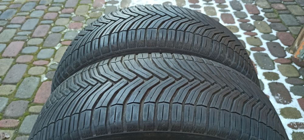Шини резина пара 215 60 R17 Michelin Cross Climate