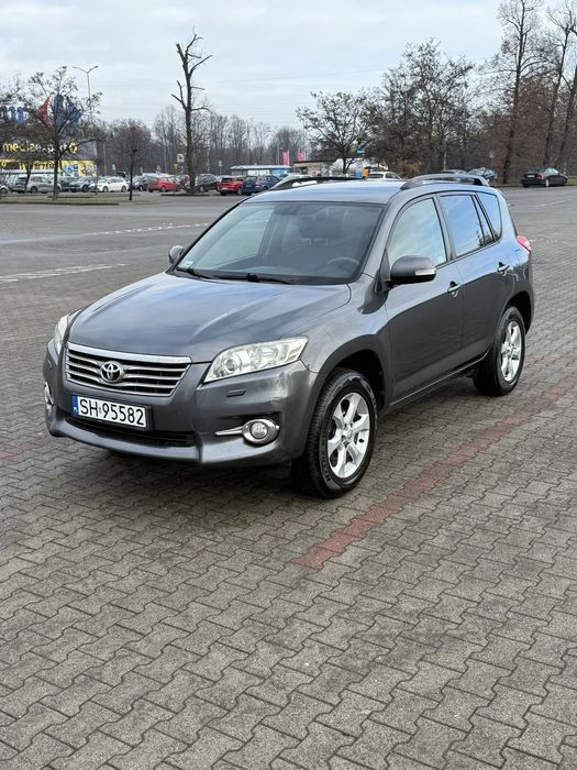 Toyota RAV4 Toyota RAV4, III generacja, rok prod. 2011, 1 rejestracja 03/2012