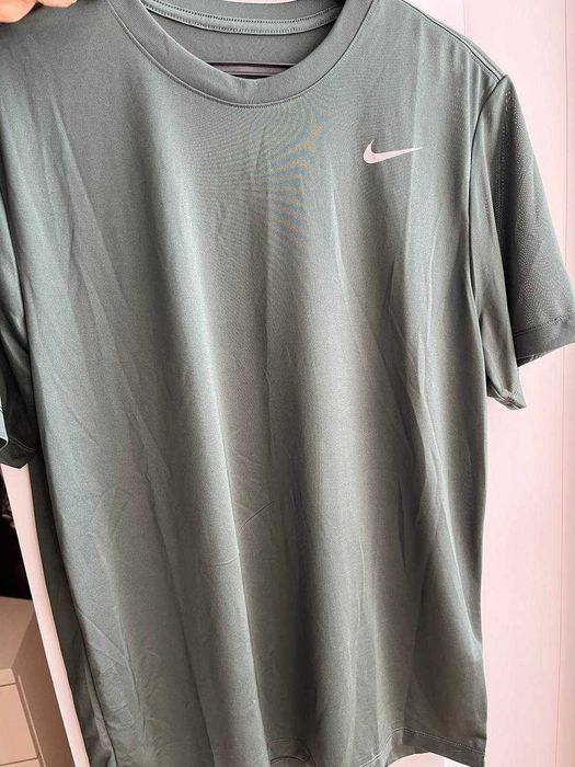 Футболка Nike, нова, оригінал, розмір L