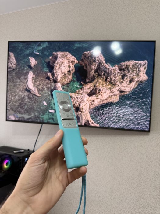 Телевизор QLED Samsung QE50Q80TAU идеальное состояние