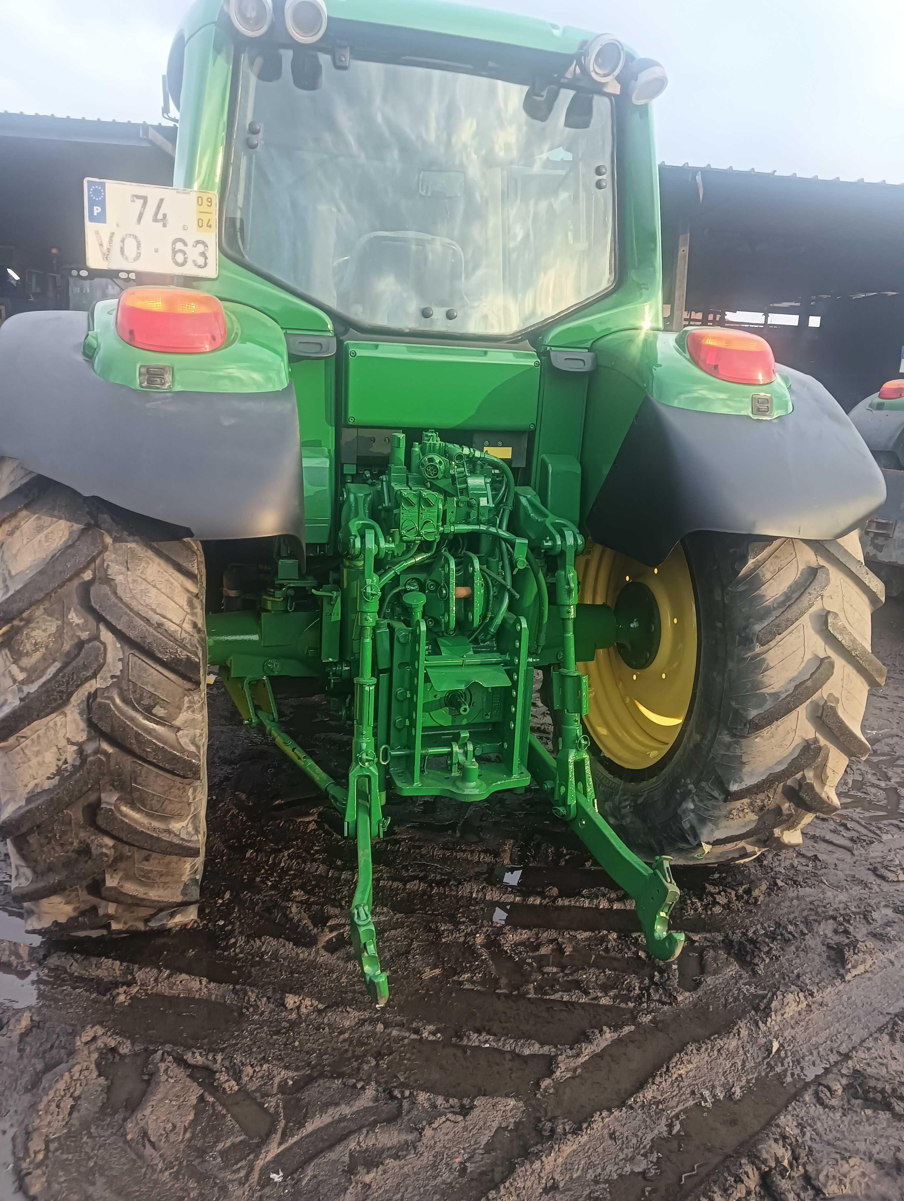 Trator John deere 6430