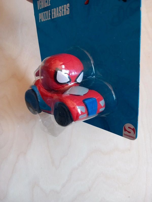 Sambro Puzzle 3D Marvel Avengers Gumowa figurka z pojazdem