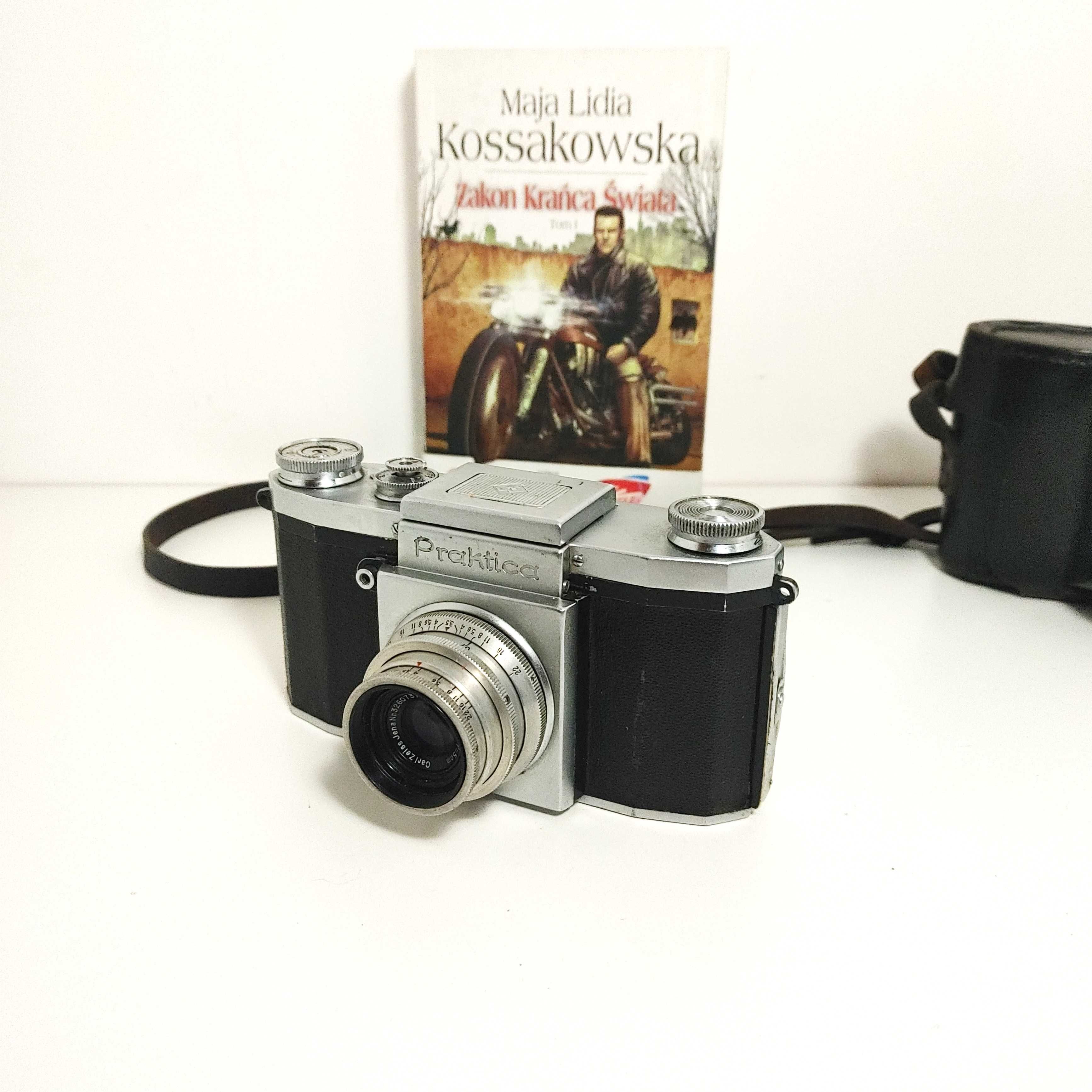 Lustrzanka analogowa PRAKTICA KW  I Gen 1949 rok Carl Zeiss Tessar M42