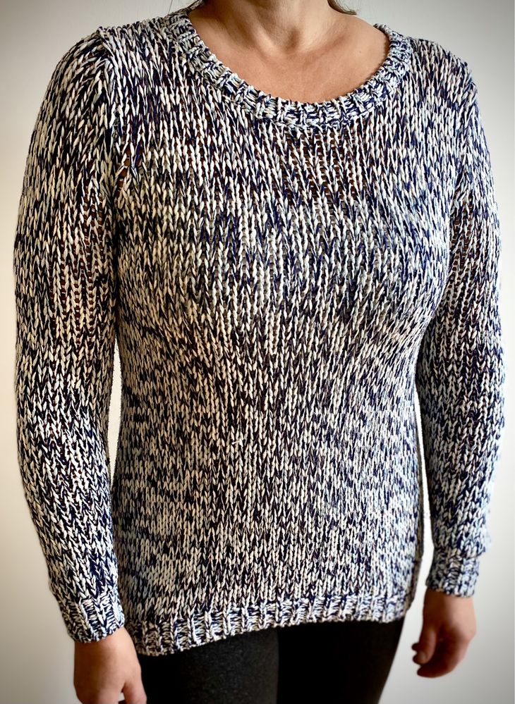 Sweter w kolorze biało-granato-niebieskim