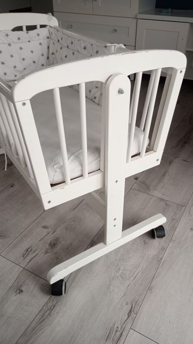 Kołyska, łóżeczko drewniane