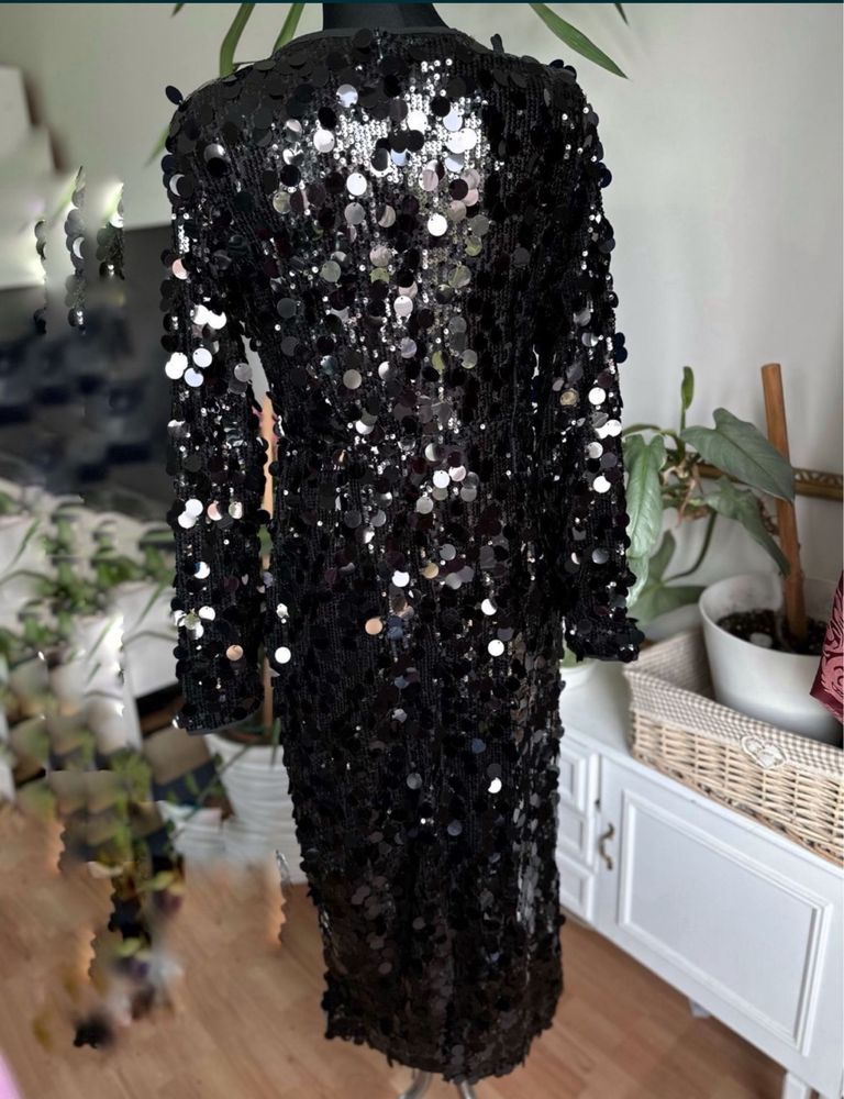 Boohoo cekinowa sukienka midaxi midi L 40 42 xl czarna