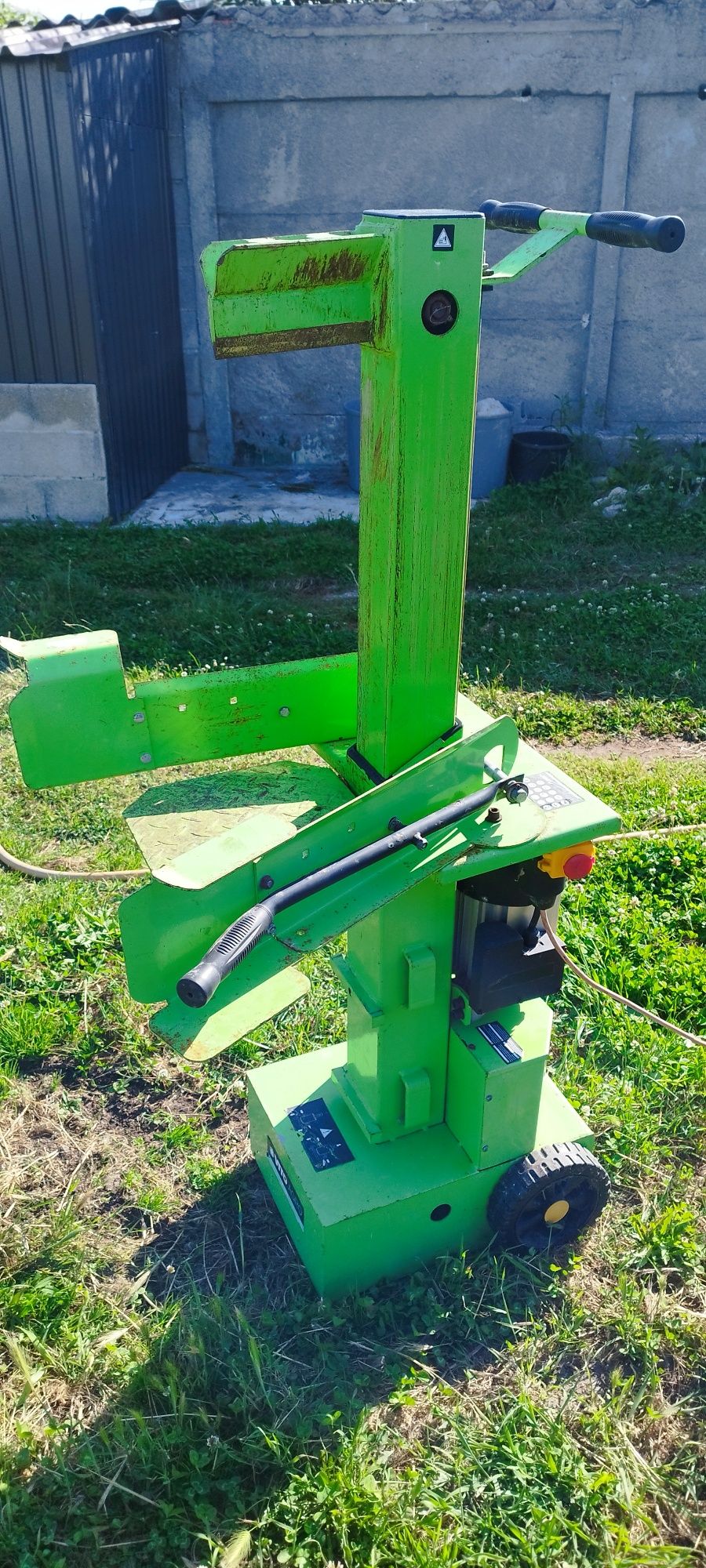 Rachador de lenha 7 ton.