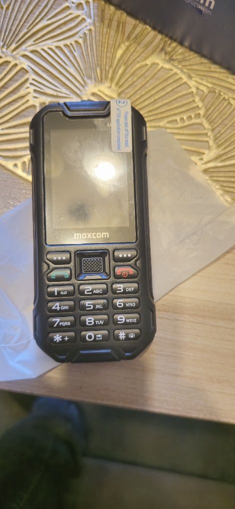 MaxCom MM918 - nowy
