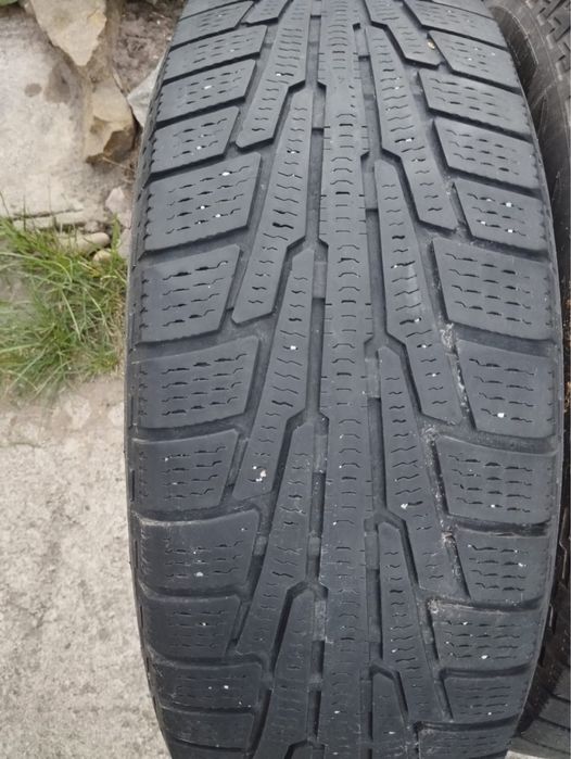 Зимові шини nokian 225/65 r17