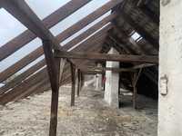 Więźba dachowa drewno strop drewniane belki dach