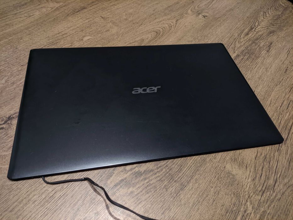 Продам ноутбук Acer Aspire V5-551G на запчасти
