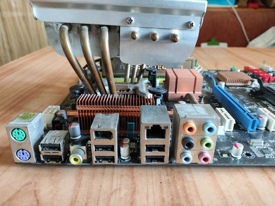 Комплект на socket lga 775, Lga 2011