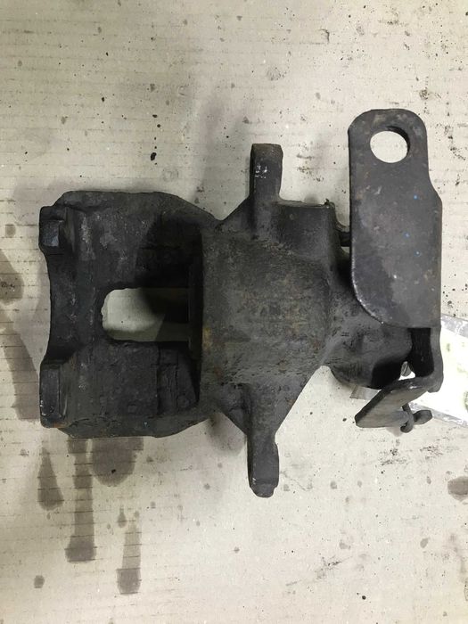 Суппорт супорт задній правий Ford Transit (2006-2013 р.в.).