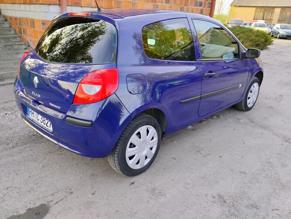 Renault Clio 12 2007r sprowadzona igla