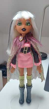 Bratzillaz lalka Sashabella Paws