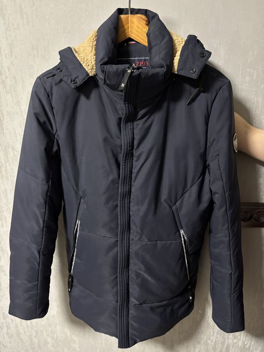 Чоловіча зимова куртка