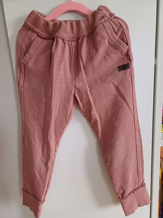 Spodnie dresowe dziewczęce r 116 Coccodrillo