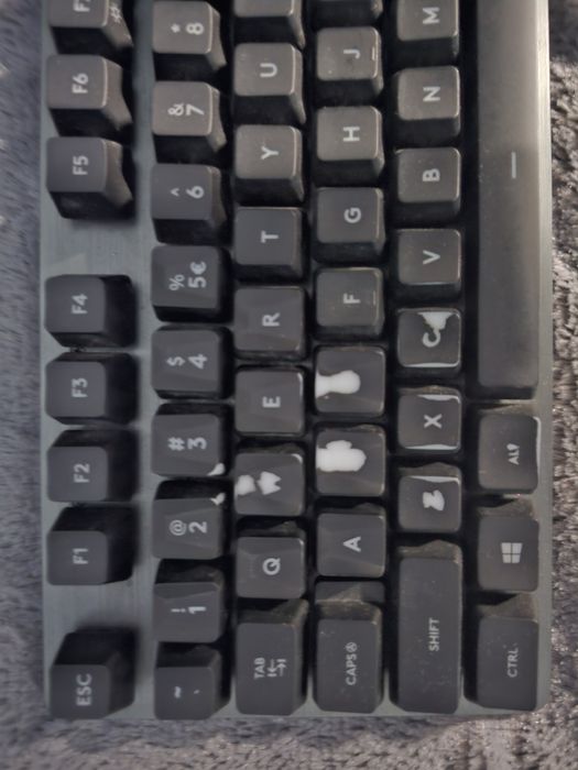 Klawiatura mechaniczna logitech g413 carbon.