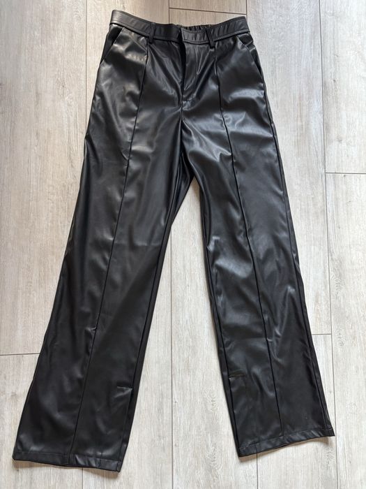Spodnie ze sztucznej skóry