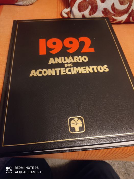 Livro Anuário de Acontecimentos de 1992