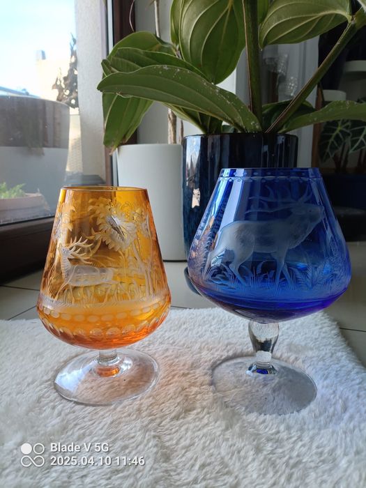 Dwa Piekne wielkie kielichy grawerowane motyw mysliwski