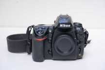 Nikon D700 + oryginalny grip