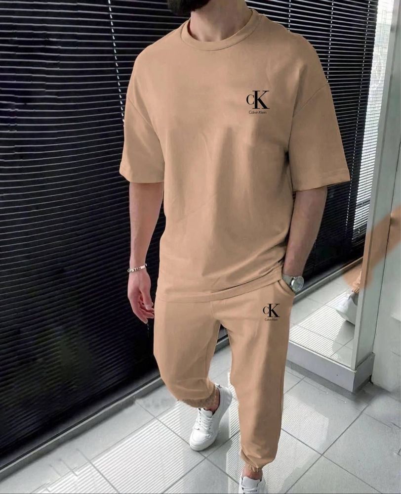 Чоловічий спортивний костюм СК