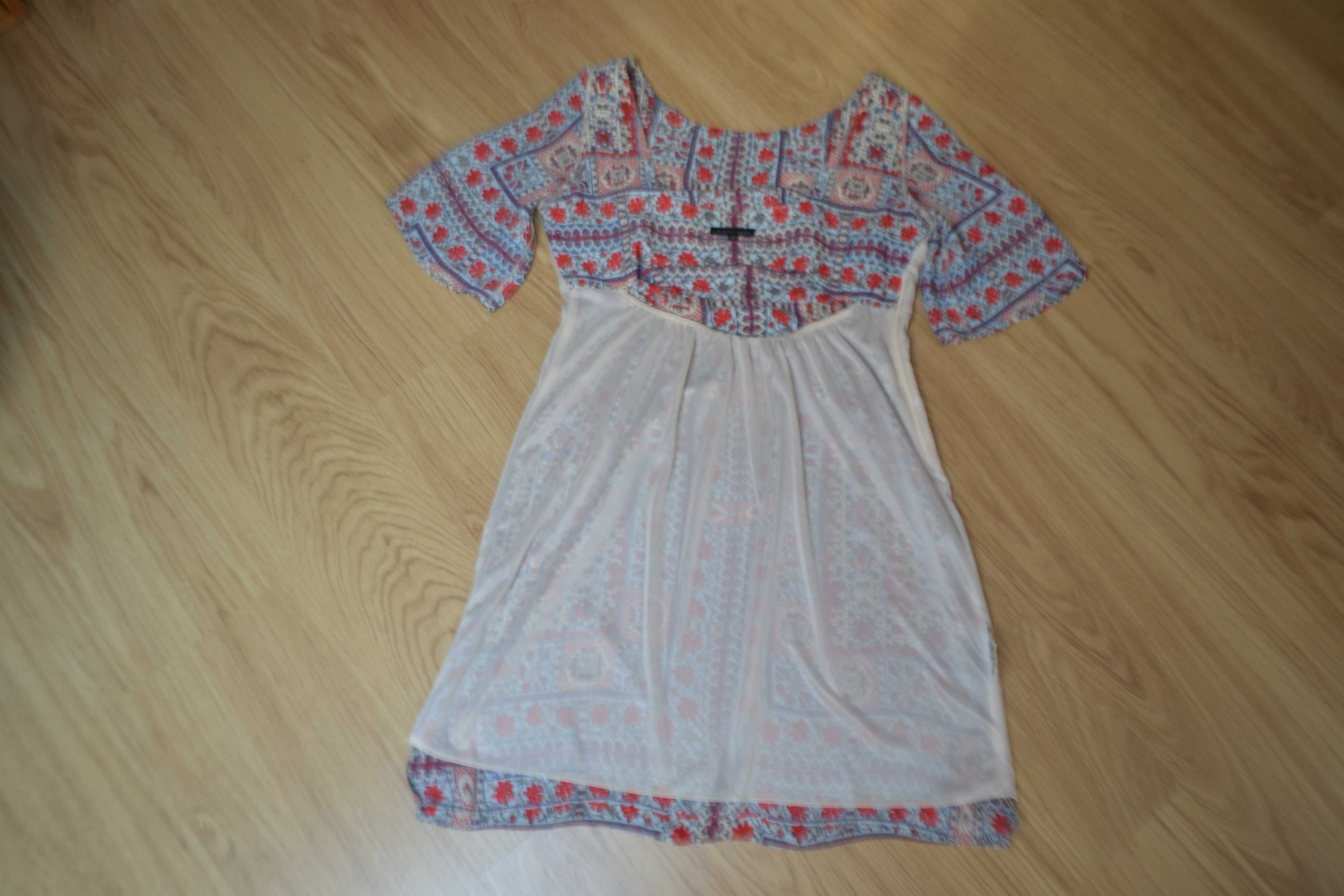 Ótimo vestido floral, muito original, da marca Tintoretto, tamanho 40