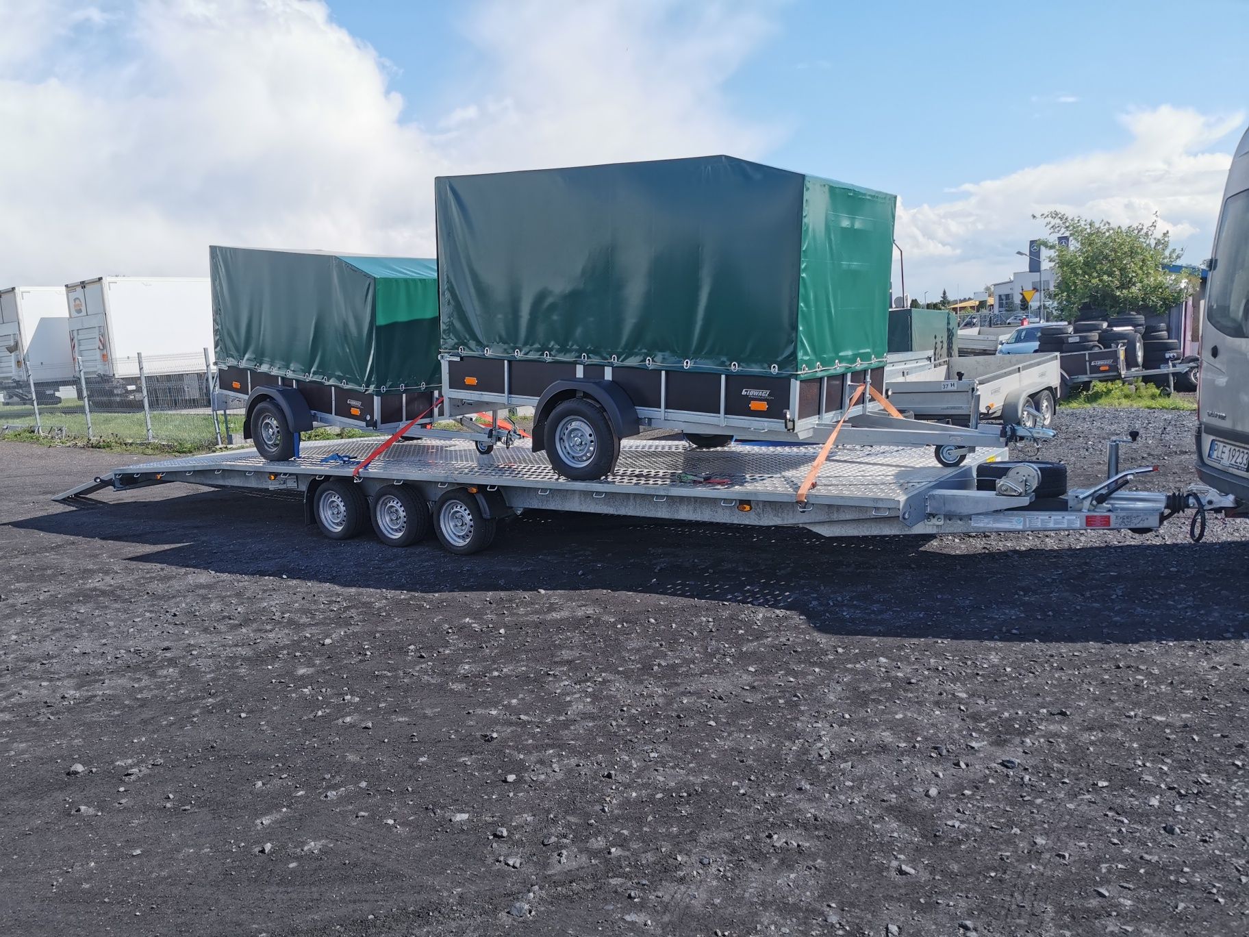 Laweta przyczepa na 2 auta wynajem 8.5 dmc 3 m