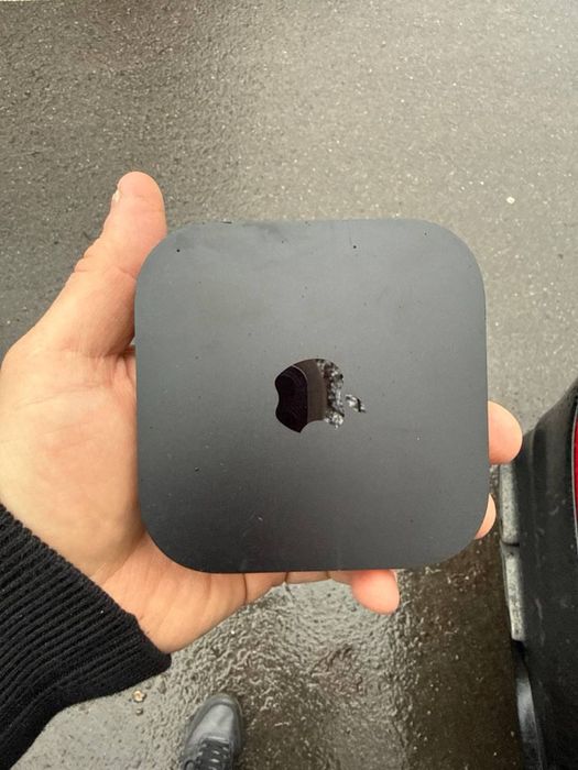 Apple TV 4K (3-го покоління) без пульта і дротів