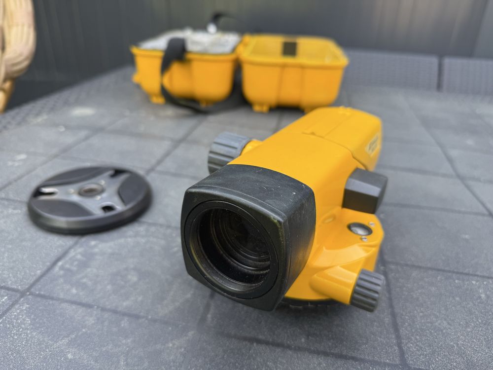 Niwelator TOPCON AT-B4 series