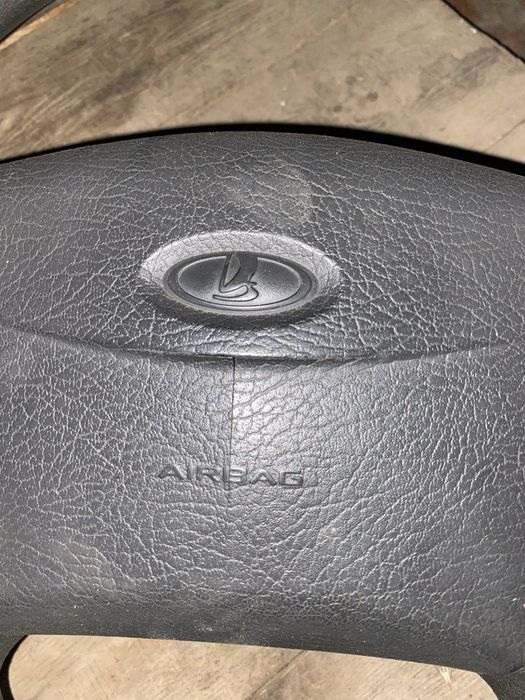 Продам руль на приору