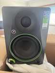Mackie CR5 BT monitores de som