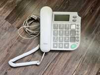 Telefon stacjonarny dla osoby starszej